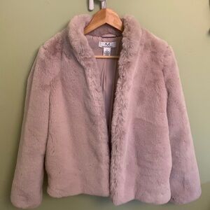 Pink faux fur with pockets on hooks, size S. Perfect condition.